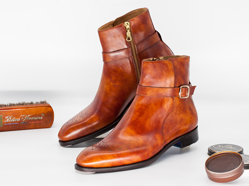 暈染擦色的紫色馬球靴